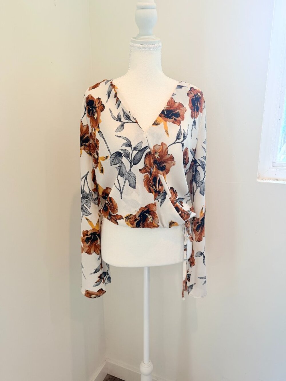 Sage the Label Boho Floral Print Wrap Top Long Wide Sleeve Size M